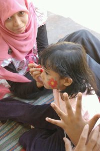 Face painting dengan siswa SD